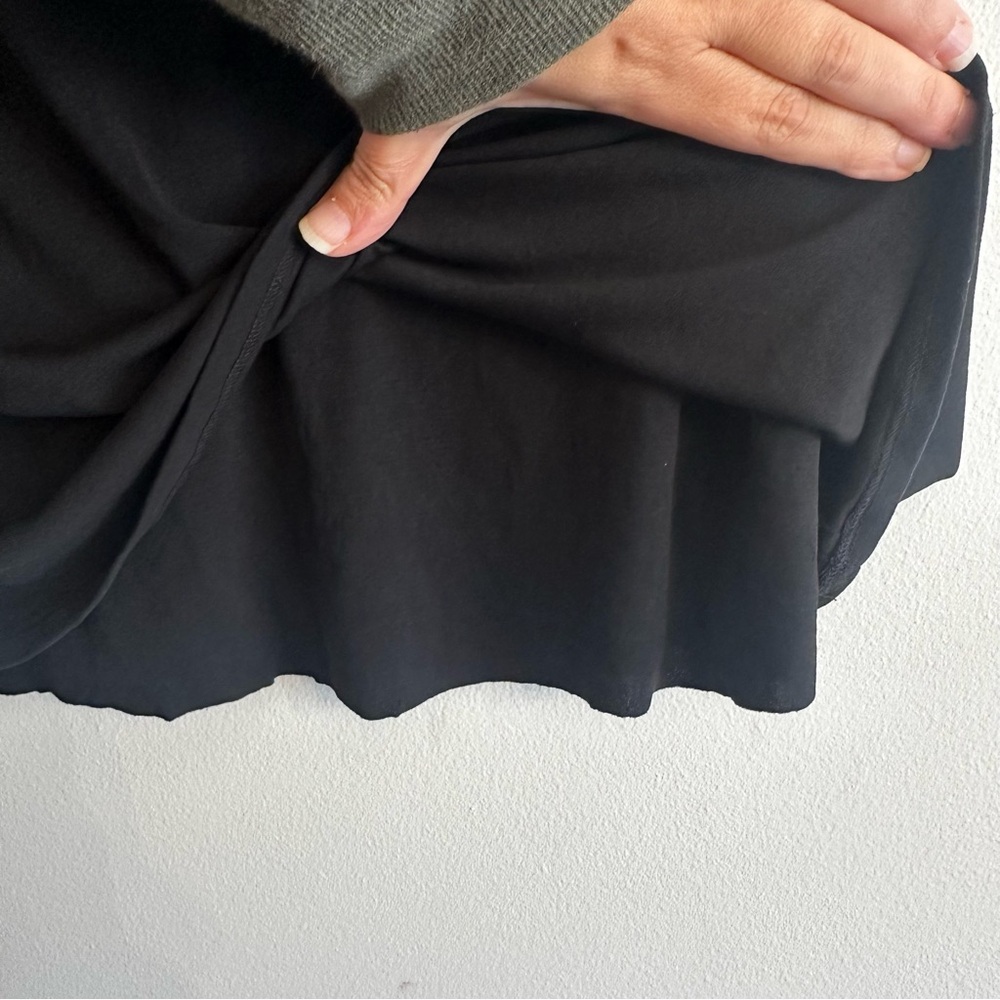 EILEEN FISHER Stretch Jersey Scoop Neck Tank Womens Size Large Black Classic Top - Picture 5 of 8